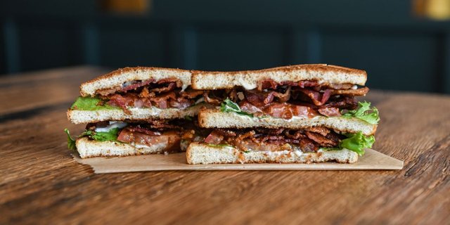 Trifecta B.L.T. Sandwich Box