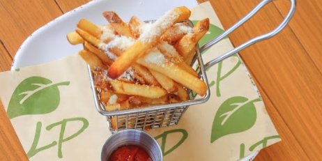 Garlic Parmesan Fries Tray
