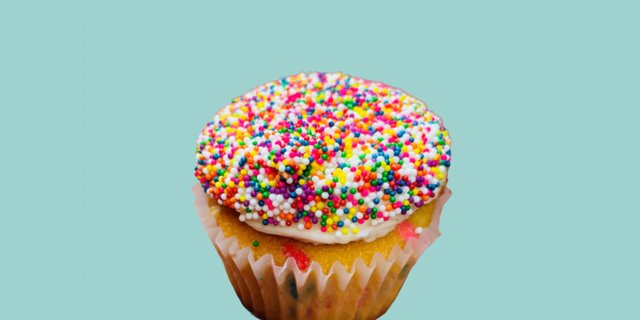 Vanilla Funfetti Cupcake