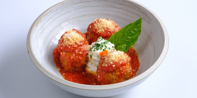 Nona's Meatballs