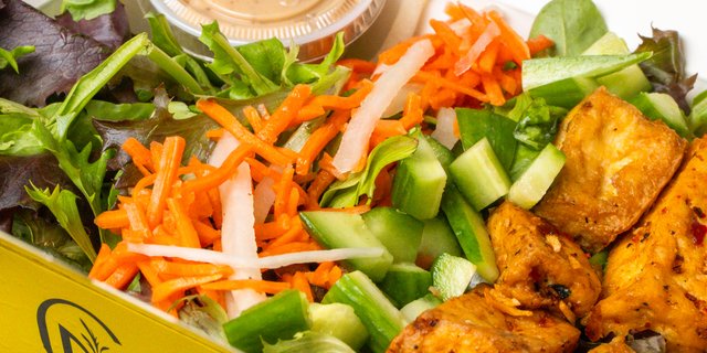 Spicy Lemongrass Tofu Salad Box