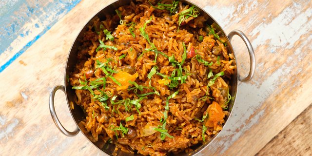 Pelau (Trinidadian Peas & Rice)