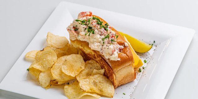 Warm Maine Lemon Mayo Lobster Roll