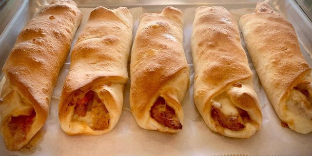 Chicken Pizza Roll