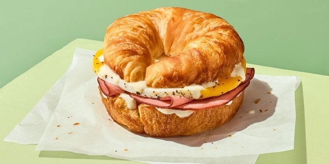 Ham Croissant Benny