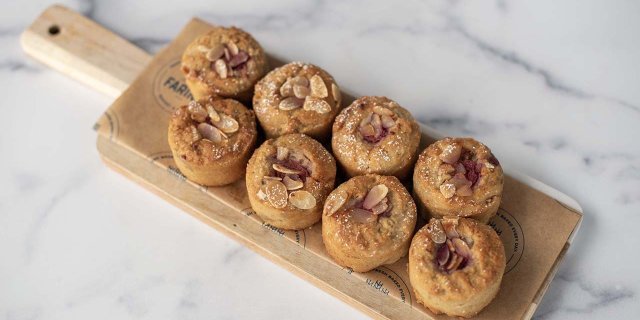 Demi Cherry Almond Cake