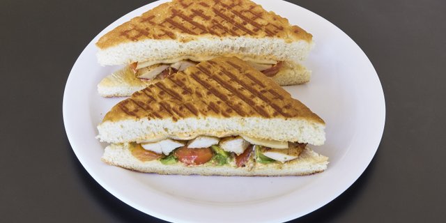 Grilled Chicken & Avocado Sandwich