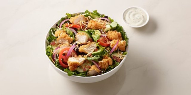 Garden Greens Salad w/ Chicken