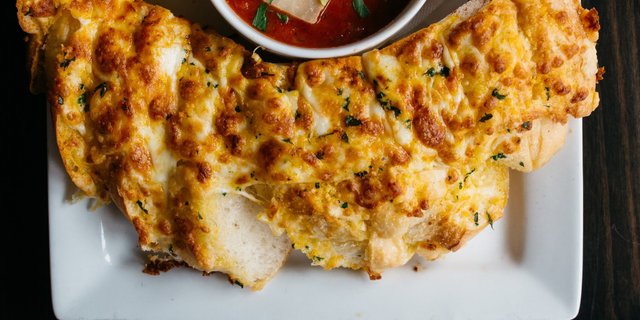 Cheesy Garlic Bread