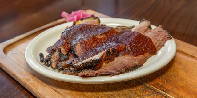 Beef Brisket w/ Rolls