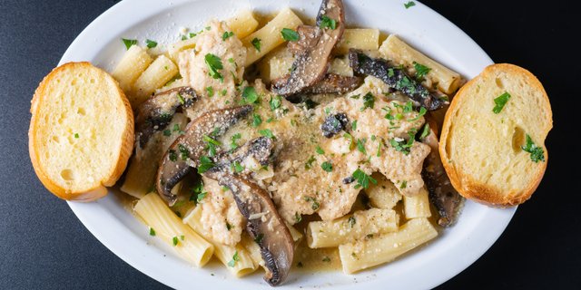 Chicken Marsala W/ Rigatoni