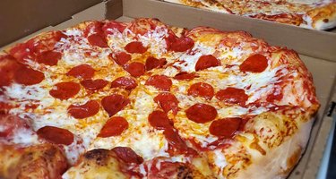 Nino's Pizza