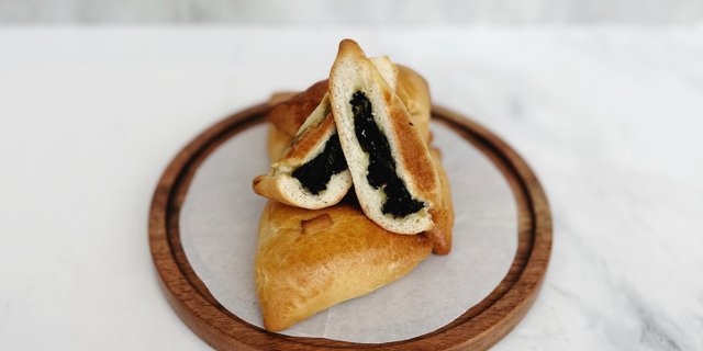 Spinach Sfiha