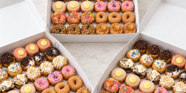 Assorted 108 Mini Donuts
