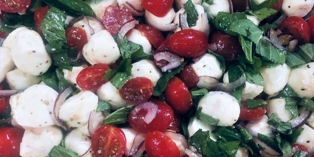 Tossed Caprese Salad