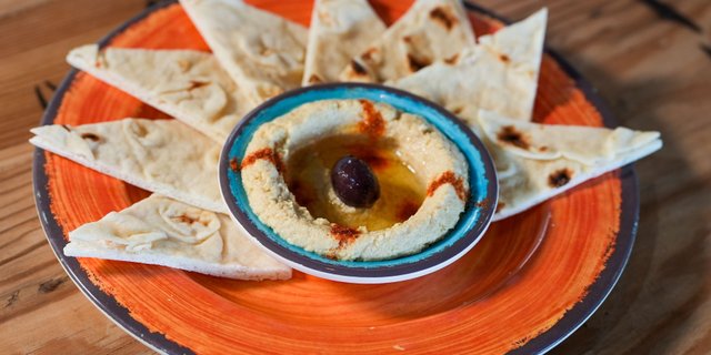 Hummus w/ Pita