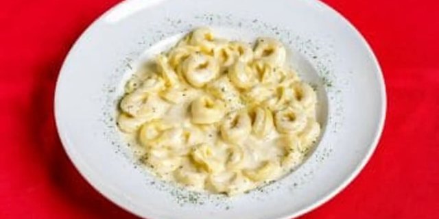 Tortellini Alfredo
