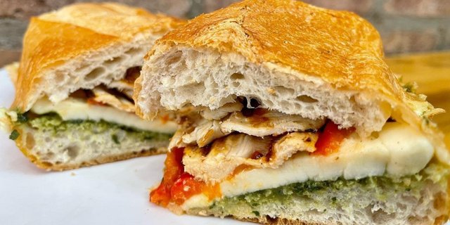 Grilled Chicken Hero