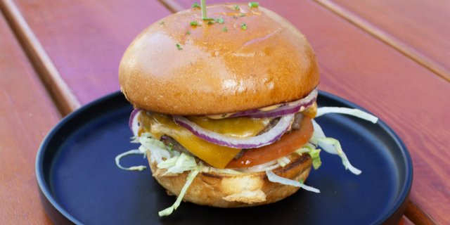 33 Classic Burger Platter
