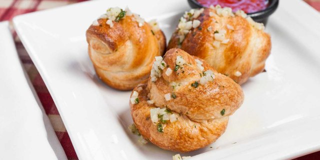 Garlic Knots
