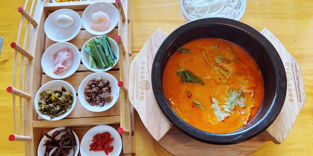 No.5 Sichuan Spicy Rice Noodles
