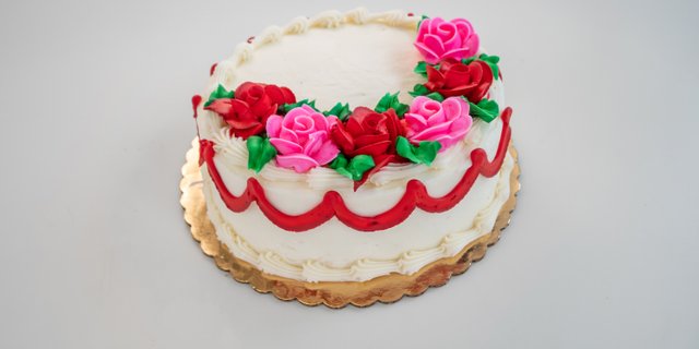 8" Cake