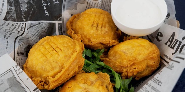 Fried Stuffed Mushrooms w/ 2 Sides