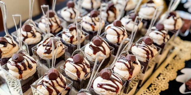 24-Pack of Dessert Shooters
