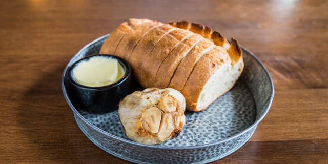 Sourdough & Roast Garlic