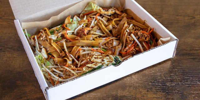Char Kway Teow Noodle Tray