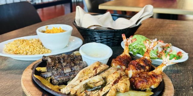 Beef & Chicken Fajita Bar