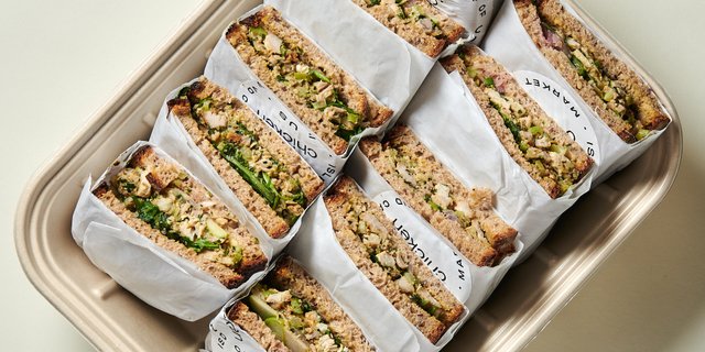 Tarragon Chicken Sandwich Platter