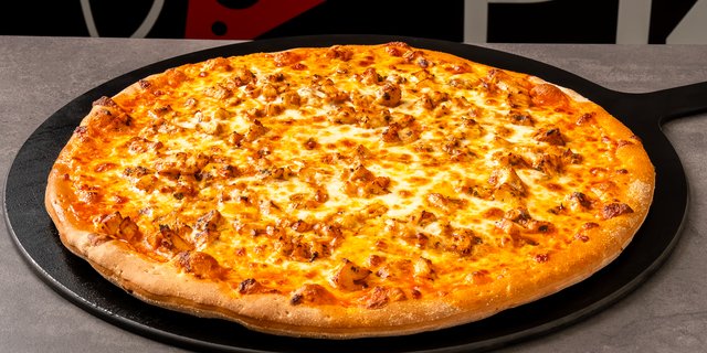 Gluten-Free Buffalo Chicken Pizza