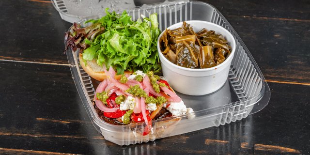 No Pig Sandwich Boxed Lunch