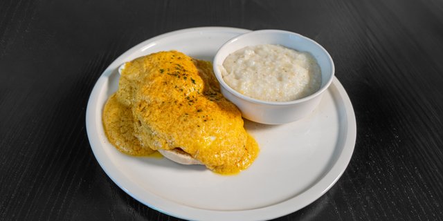 Eggs Benedict