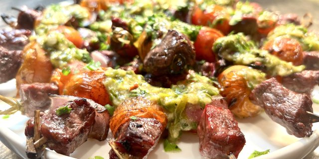 Mini Beef Tenderloin Skewers Tray