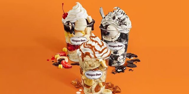 Create-Your-Own Dazzler Sundae