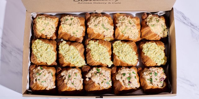 The Croissant Salad Box