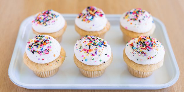 Vanilla Bean Cupcakes