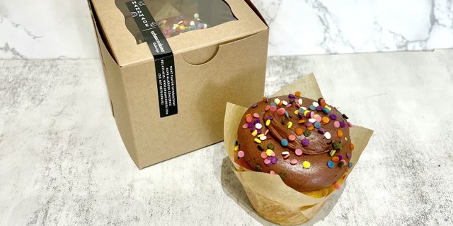 Single Cupcake Favor