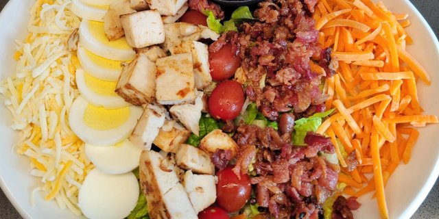 Cobb Salad Boxed Lunch