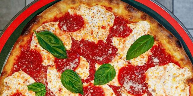 Lady Margherita Pizza