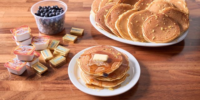 Lemon Blueberry Pancakes