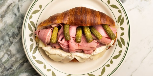 Cold Pastrami Sandwich