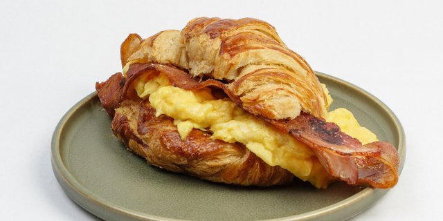 Bacon & Egg Croissant Sandwiches