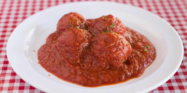 Homemade Meatballs & Marinara