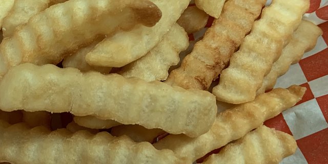 Crinkle-Cut Fries Tray