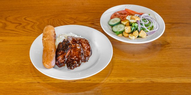 BBQ Chicken & Tri Tip Buffet