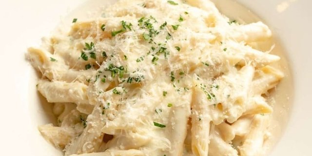 Penne Alfredo
