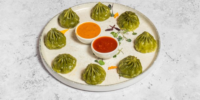 Steamed Chicken Momo Tray